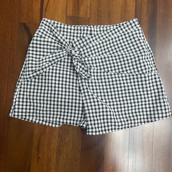 Lulus black and white checkered faux-wrap skort - small - Picture 1 of 3